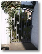 Tor bei Familie Dr. Grisch in Neuenstadt